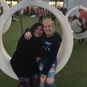 Meet your Posher, Suzanne